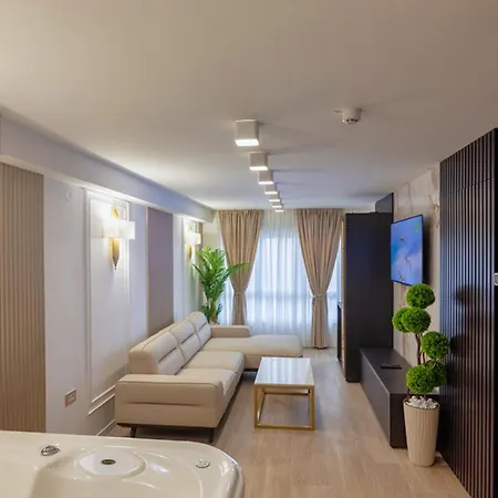 Apartment Tesla Gold *